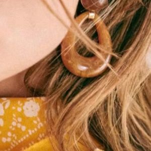 Mila earrings - Sezane (Never worn, brand new!)